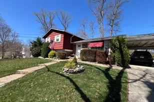 8118 Old Oaks Dr, Springfield, VA 22152 - Photo 1