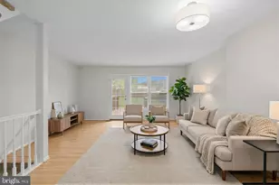 8640 Dellway Ln, Vienna, VA 22180 - Photo 1