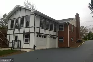 1318 Mayflower Dr, McLean, VA 22101 - Photo 1