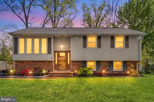 14913 Carlbern Dr, Centreville, VA 20120 - Photo 1