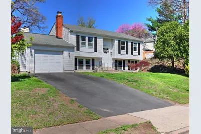 1502 Hiddenbrook Drive, Herndon, VA 20170 - Photo 1