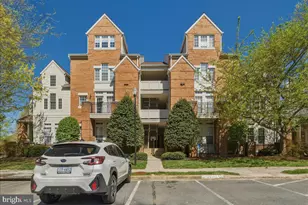 1304 Garden Wall Cir, Reston, VA 20194 - Photo 1