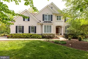 4755 Sun Orchard Dr, Chantilly, VA 20151 - Photo 1