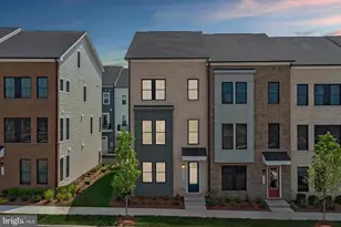 13922 Aviation Pl, Herndon, VA 20171 - Photo 1