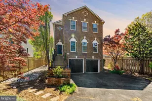 6925 Old Dominion Dr, McLean, VA 22101 - Photo 1