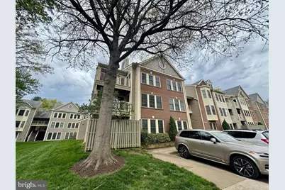 3804 Ridge Knoll Court #303A, Fairfax, VA 22033 - Photo 1