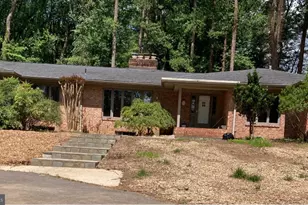 1334 Balls Hill Rd, McLean, VA 22101 - Photo 1