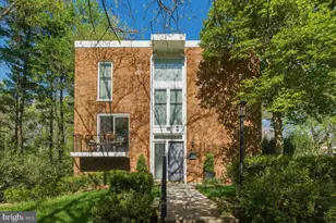 1632 Wainwright Dr, Reston, VA 20190 - Photo 1