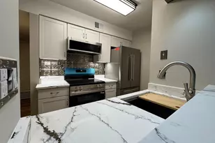5812 Royal Ridge Dr, Springfield, VA 22152 - Photo 1