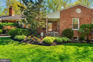 9025 Charles Augustine Dr, Alexandria, VA 22308 - Photo 1