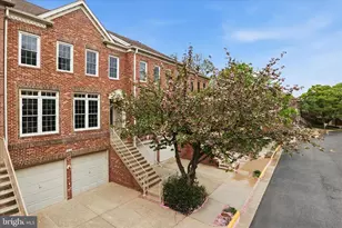 9566 Lagersfield Cir, Vienna, VA 22181 - Photo 1