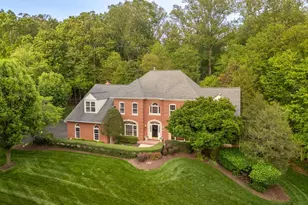 2487 Oakton Hills Dr, Oakton, VA 22124 - Photo 1