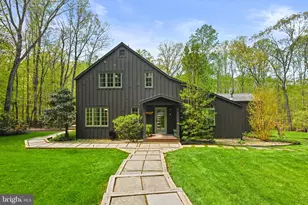 9126 Potomac Ridge Rd, Great Falls, VA 22066 - Photo 1