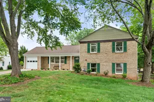 4505 Briarton Dr, Chantilly, VA 20151 - Photo 1