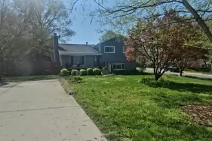3009 Marl Pat Dr, Alexandria, VA 22310 - Photo 1