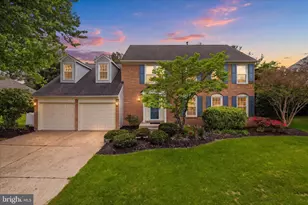 5245 Glen Meadow Rd, Centreville, VA 20120 - Photo 1