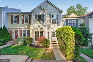 12109 Wedgeway Pl, Fairfax, VA 22033 - Photo 1