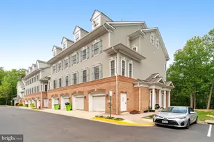 8933 Milford Haven Ct, Lorton, VA 22079 - Photo 1