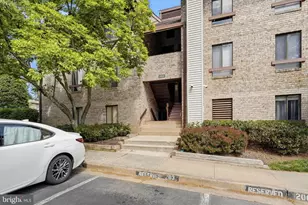 2255 Castle Rock Square, Reston, VA 20191 - Photo 1