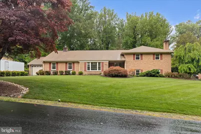 10205 Old Hunt Road, Vienna, VA 22181 - Photo 1