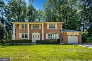 10305 Collingham Dr, Fairfax, VA 22032 - Photo 1