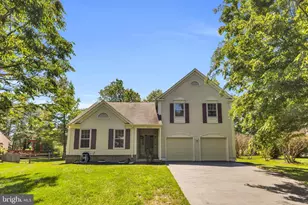 6458 Woodmere Pl, Centreville, VA 20120 - Photo 1