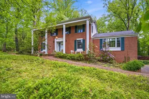 8545 Old Dominion Dr, McLean, VA 22102 - Photo 1