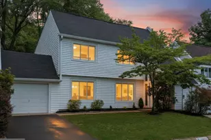 1498 Roundleaf Ct, Reston, VA 20190 - Photo 1