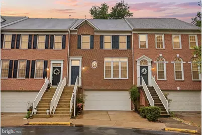 125 Roland Court SW, Vienna, VA 22180 - Photo 1
