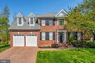 8306 Elm Grove Ct, Vienna, VA 22182 - Photo 1
