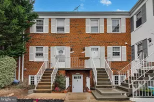 6153 Strasburg Dr, Centreville, VA 20121 - Photo 1