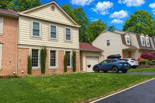 10012 Wood Sorrels Ln, Burke, VA 22015 - Photo 1