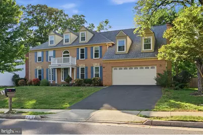 8619 Oak Chase Circle, Fairfax Station, VA 22039 - Photo 1