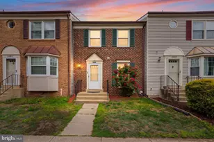 14492 Four Chimney Dr, Centreville, VA 20120 - Photo 1