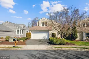 7558 Cross Gate Ln, Alexandria, VA 22315 - Photo 1