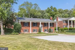 4404 Arcross Ct, Alexandria, VA 22310 - Photo 1