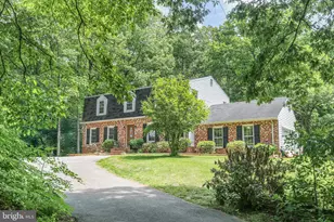 6401 Wolf Run Hunt Ct, Fairfax Station, VA 22039 - Photo 1