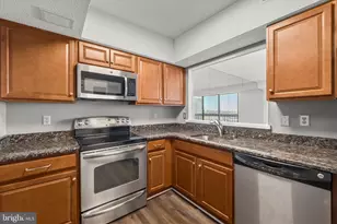5505 Seminary Rd, Falls Church, VA 22041 - Photo 1
