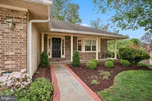 10033 Glencroft Ct, Vienna, VA 22181 - Photo 1