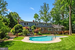 11416 Vale Rd, Oakton, VA 22124 - Photo 1