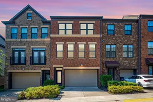 9257 Wood Violet Ct, Fairfax, VA 22031 - Photo 1