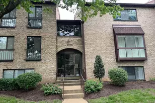 2044 Royal Fern Ct, Reston, VA 20191 - Photo 1