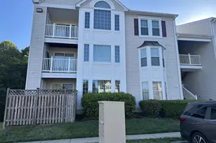 9224 Cardinal Forest Ln, Lorton, VA 22079 - Photo 1