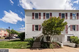 14422 Golden Oak Ct, Centreville, VA 20121 - Photo 1