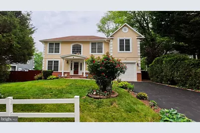 1807 Anderson Road, Falls Church, VA 22043 - Photo 1