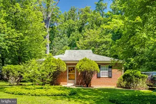 9216 Weant Dr, Great Falls, VA 22066 - Photo 1