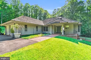 11036 Popes Head Rd, Fairfax, VA 22030 - Photo 1