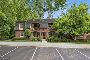 8114 Colony Point Rd, Springfield, VA 22152 - Photo 1