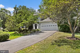 9404 Goldfield Ln, Burke, VA 22015 - Photo 1