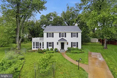108 Oakmont Court NE, Vienna, VA 22180 - Photo 1